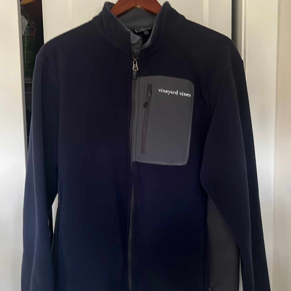 Vineyard vines fleece jacket